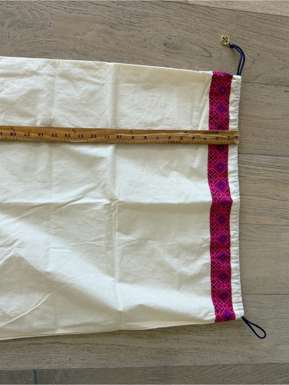 Tory Burch Cream Dust Bag with Pink Trim - Picture 2 of 4